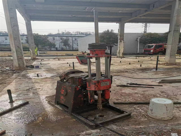 通什镇袖阀管小导管注浆加固施工工艺